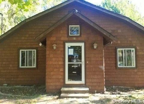 Shirley, NY 11967,40 Oak AVE