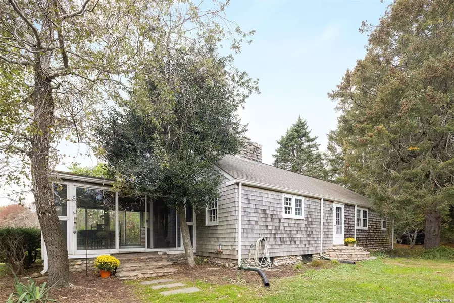 133 S Midway RD, Shelter Island, NY 11964