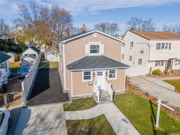 971 Steele BLVD, Baldwin, NY 11510