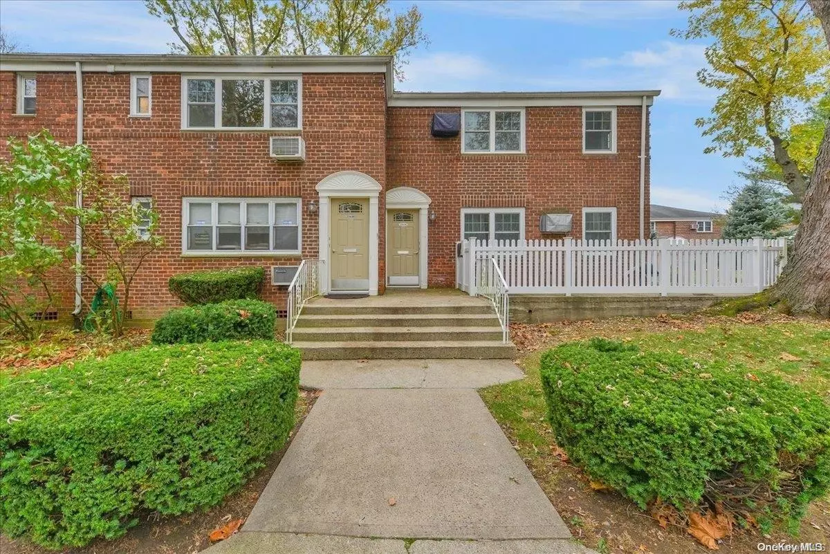 Bayside, NY 11364,224-40 Kingsbury #B