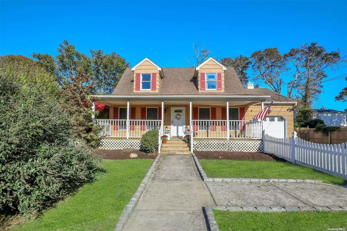 Shirley, NY 11967,37 Stanley DR