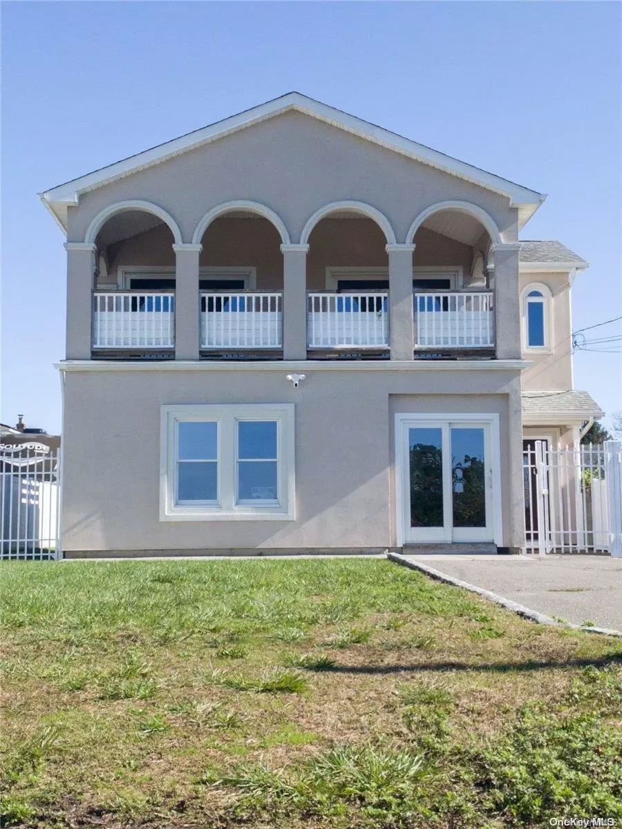 Shirley, NY 11967,9 Grandview DR