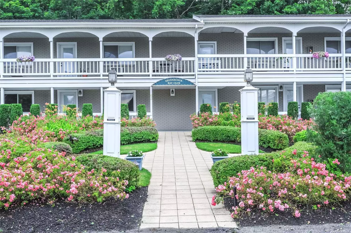 Hampton Bays, NY 11946,62 Canoe Place RD #513/14