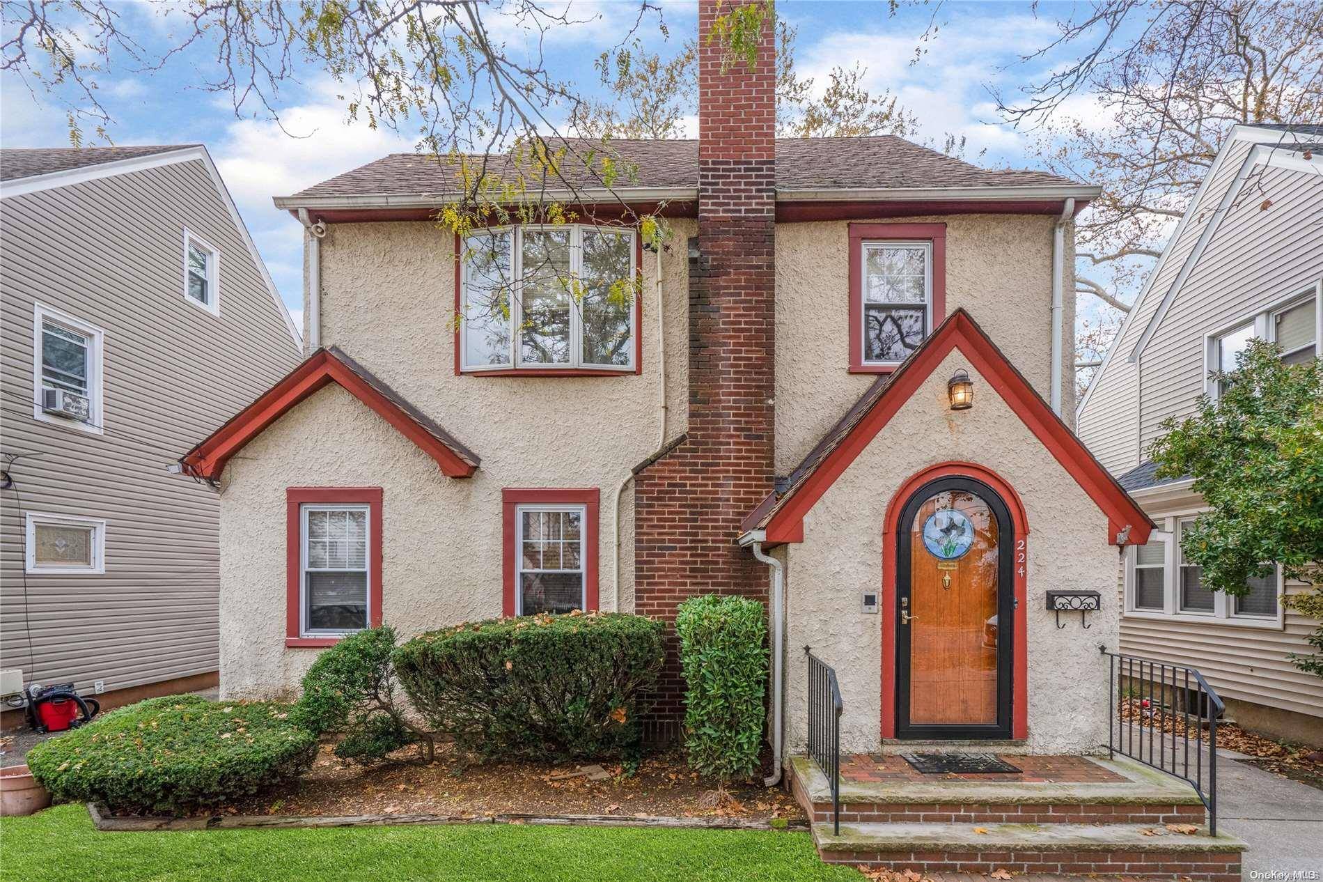 224 Sycamore ST, West Hempstead, NY 11552