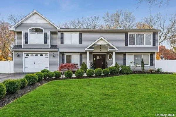 214 Beaver Dam RD, Islip, NY 11751