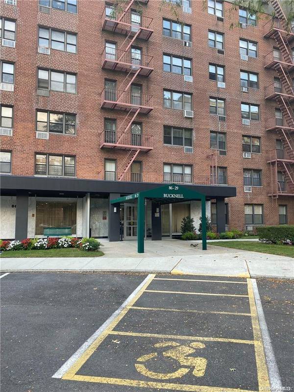 86-29 155 AVE #5F, Howard Beach, NY 11414