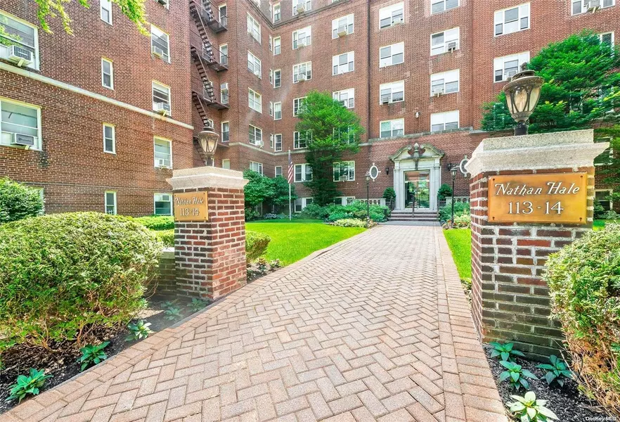 113-14 72nd RD #3L, Forest Hills, NY 11375