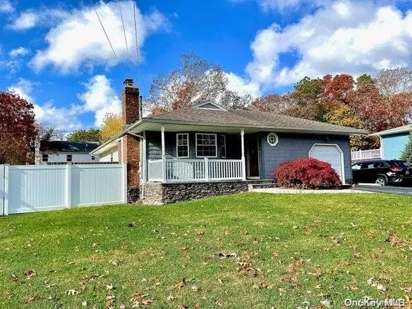 64 Abbott AVE, Mastic, NY 11950