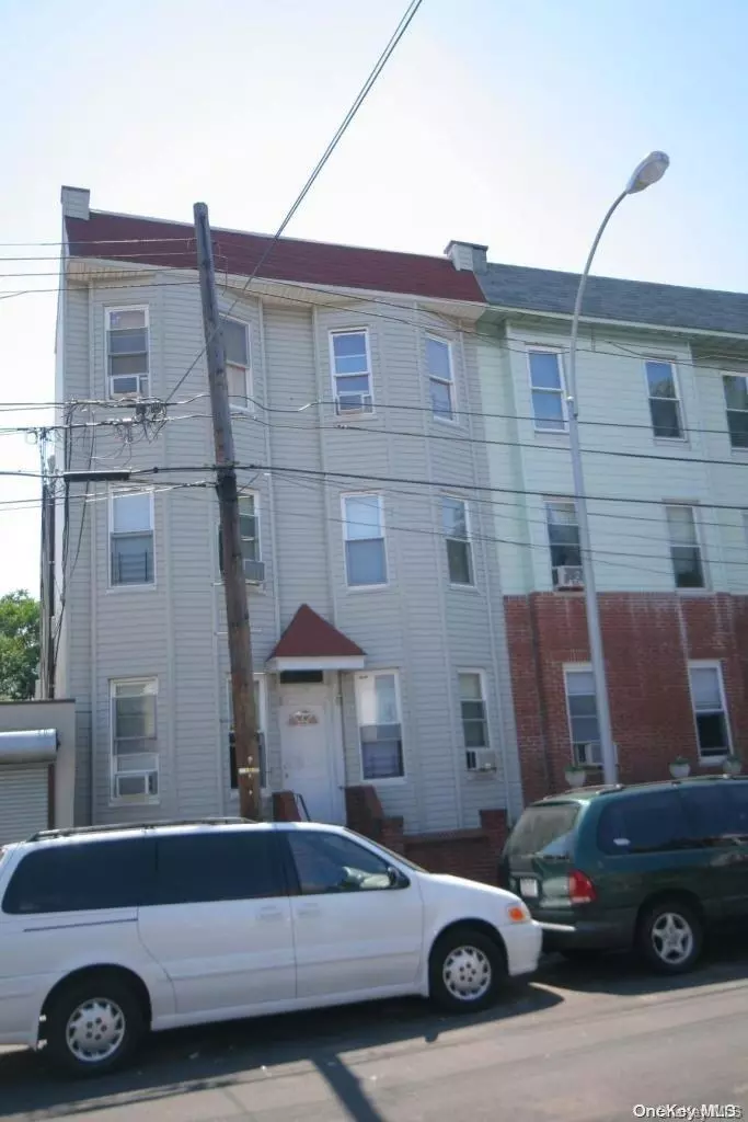 Long Island City, NY 11102,12-28 30th RD