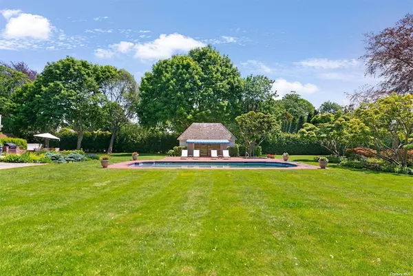 Southampton, NY 11968,140 Ox Pasture RD