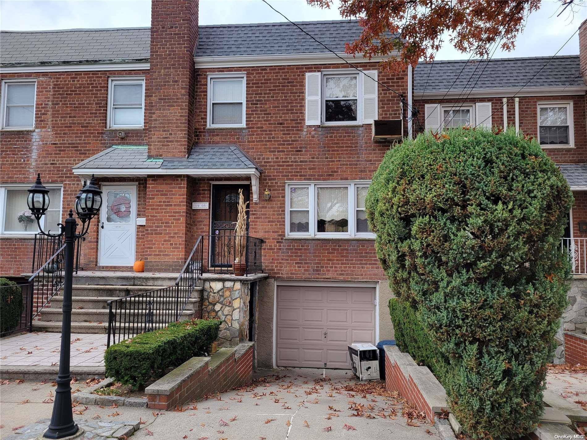 19-08 Clintonville ST, Whitestone, NY 11357