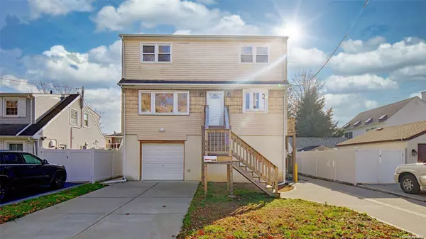 960 Hayes ST, Baldwin, NY 11510