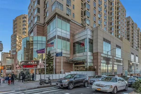 40-22 College Point BLVD #6F, Flushing, NY 11354