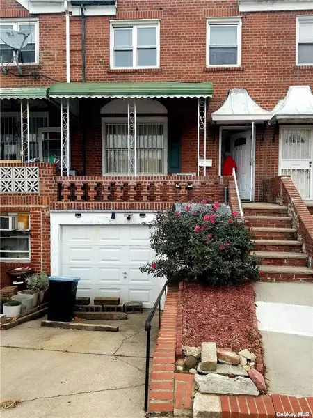 33-23 60th ST, Woodside, NY 11377