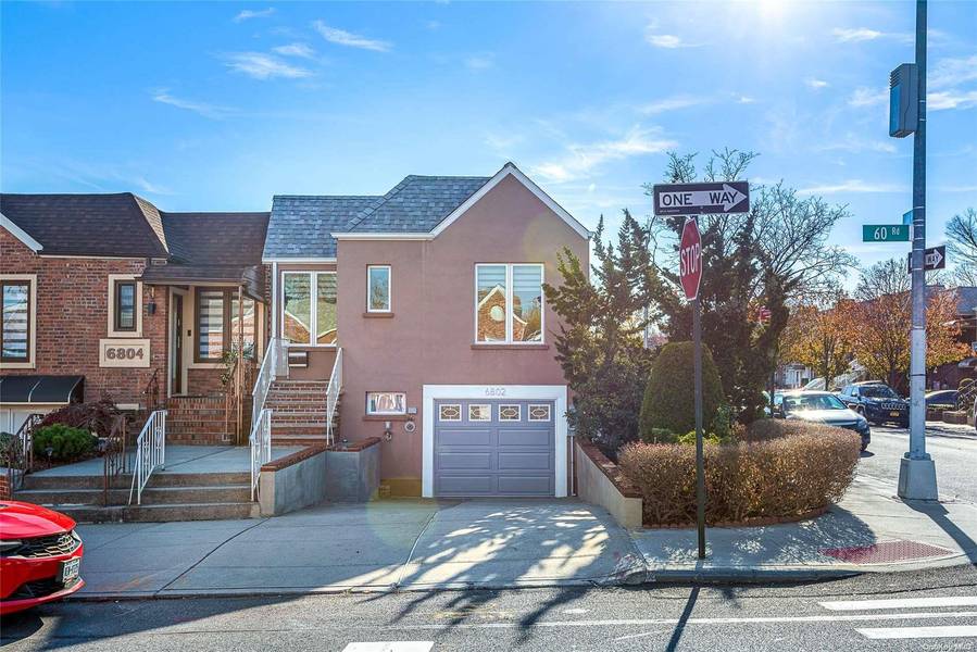 68-02 60th RD, Maspeth, NY 11378