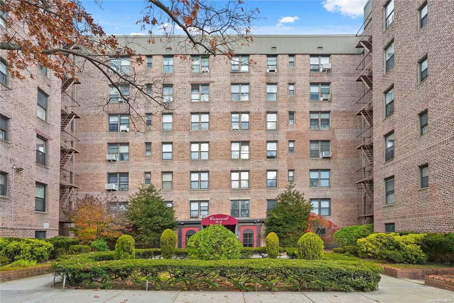 83-15 98 ST #3M, Woodhaven, NY 11421