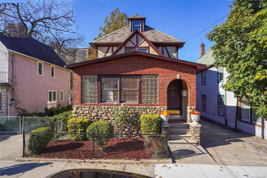 3445 Corlear Ave, Bronx, NY 10463