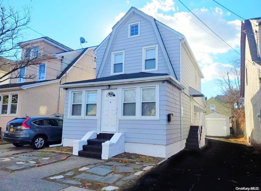 108 Buscher AVE, Valley Stream, NY 11580