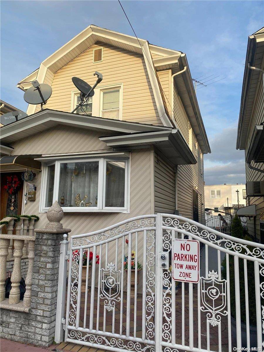 101-51 110th ST, Richmond Hill, NY 11418