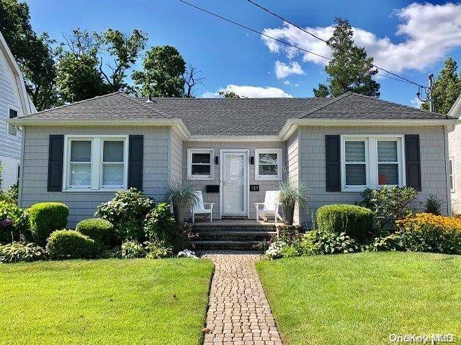 127 Nassau AVE, Malverne, NY 11565