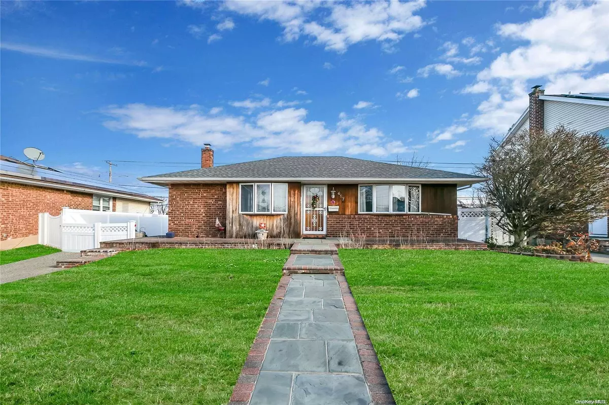 Levittown, NY 11756,417 Whittier AVE