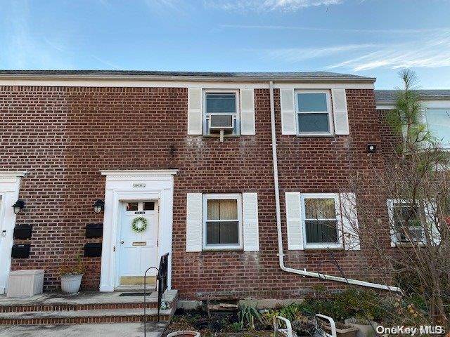 264-38 Langston AVE #2nd fl, Glen Oaks, NY 11004