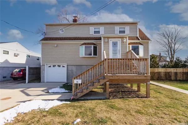 94 4th AVE, East Rockaway, NY 11518