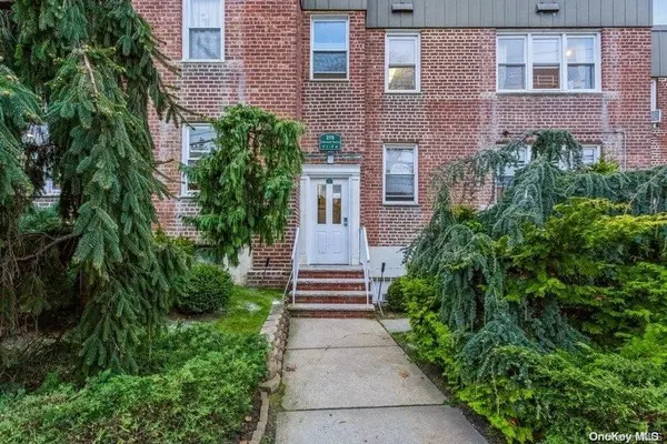 275 Cedarhurst AVE #F1, Cedarhurst, NY 11516