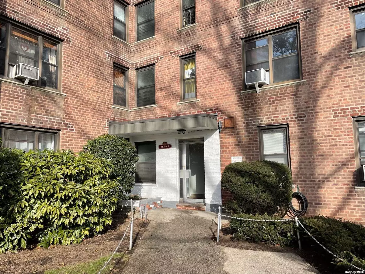 Corona, NY 11368,112-19 34th AVE #4A