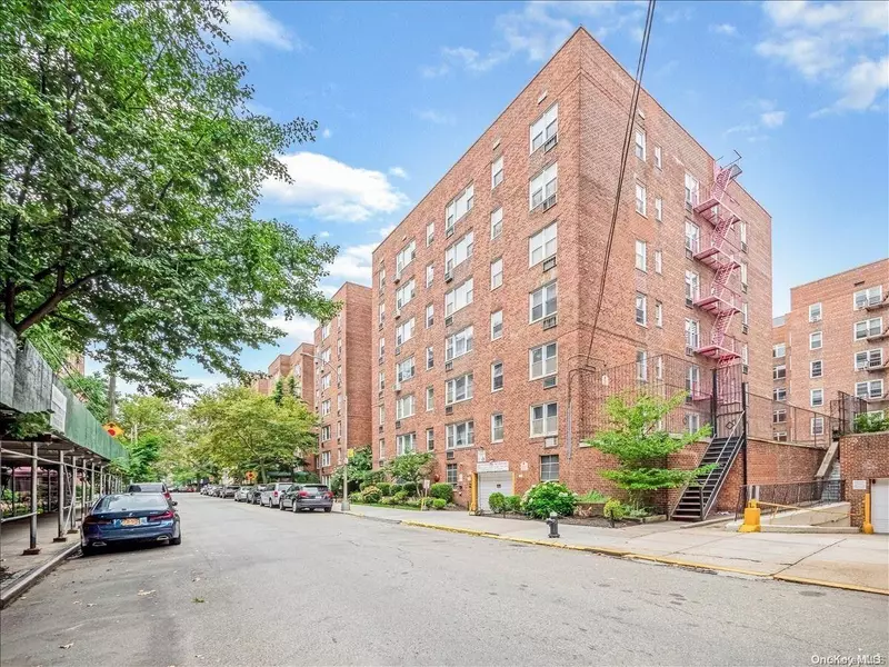 110-15 71 RD #5M/5L, Forest Hills, NY 11375