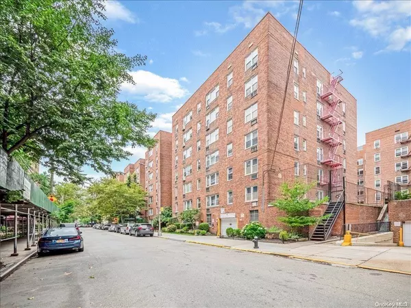 Forest Hills, NY 11375,110-15 71 RD #5M/5L