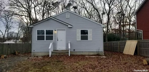 Shirley, NY 11967,303 Revilo AVE