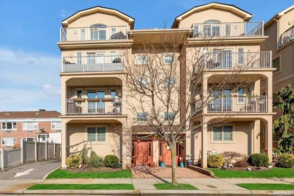 435 E Broadway #A,  Long Beach,  NY 11561