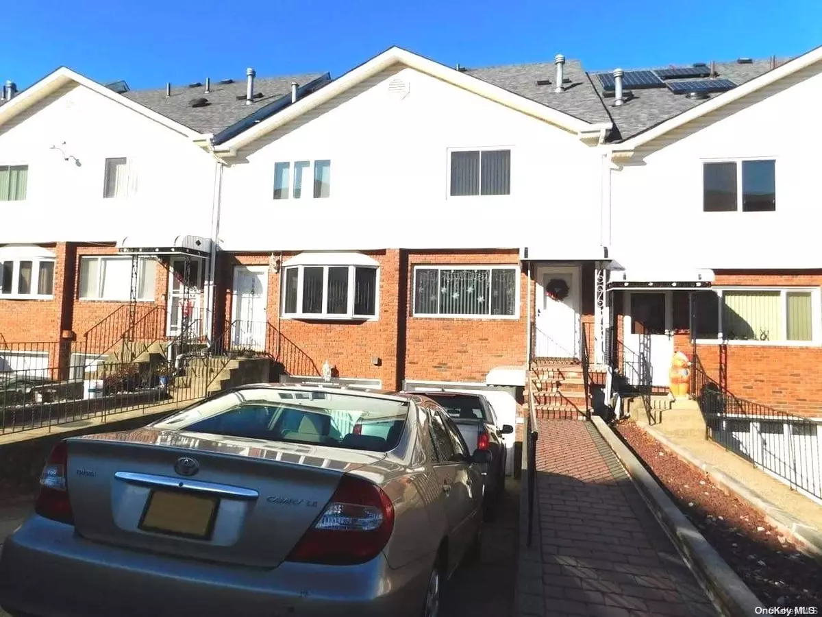 Staten Island, NY 10312,68 Cody Place