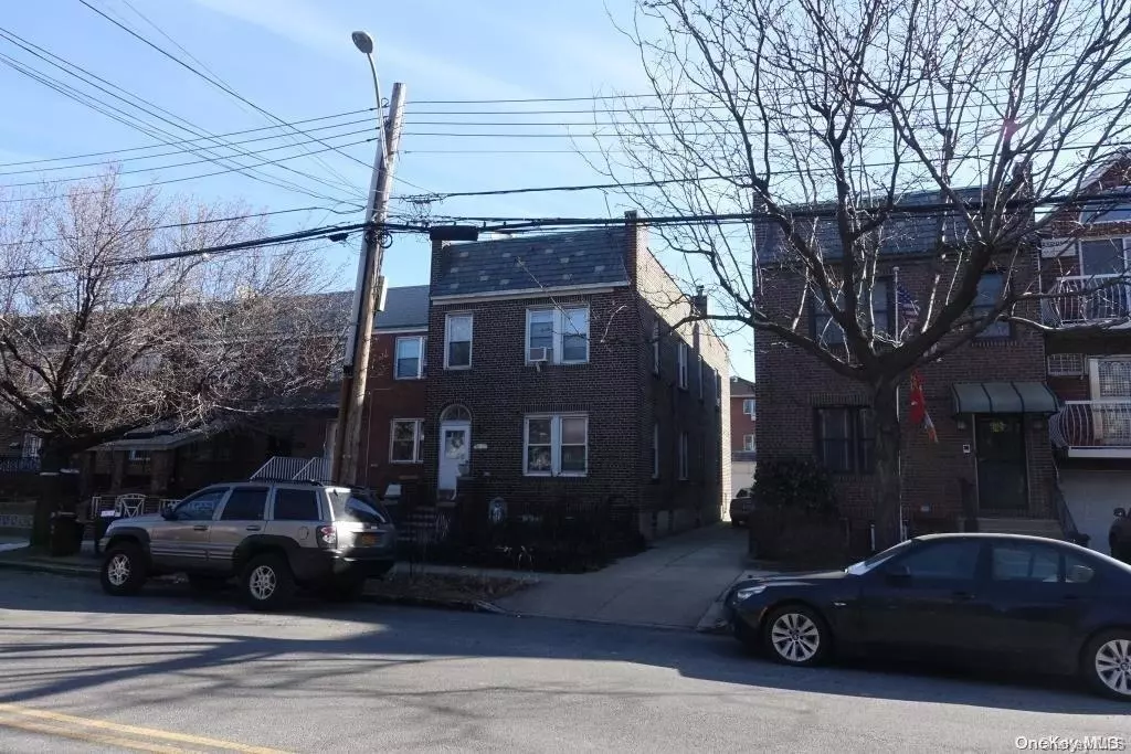 Woodside, NY 11377,46-17 65th PL