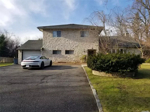 Great Neck, NY 11020,6 Fairway DR