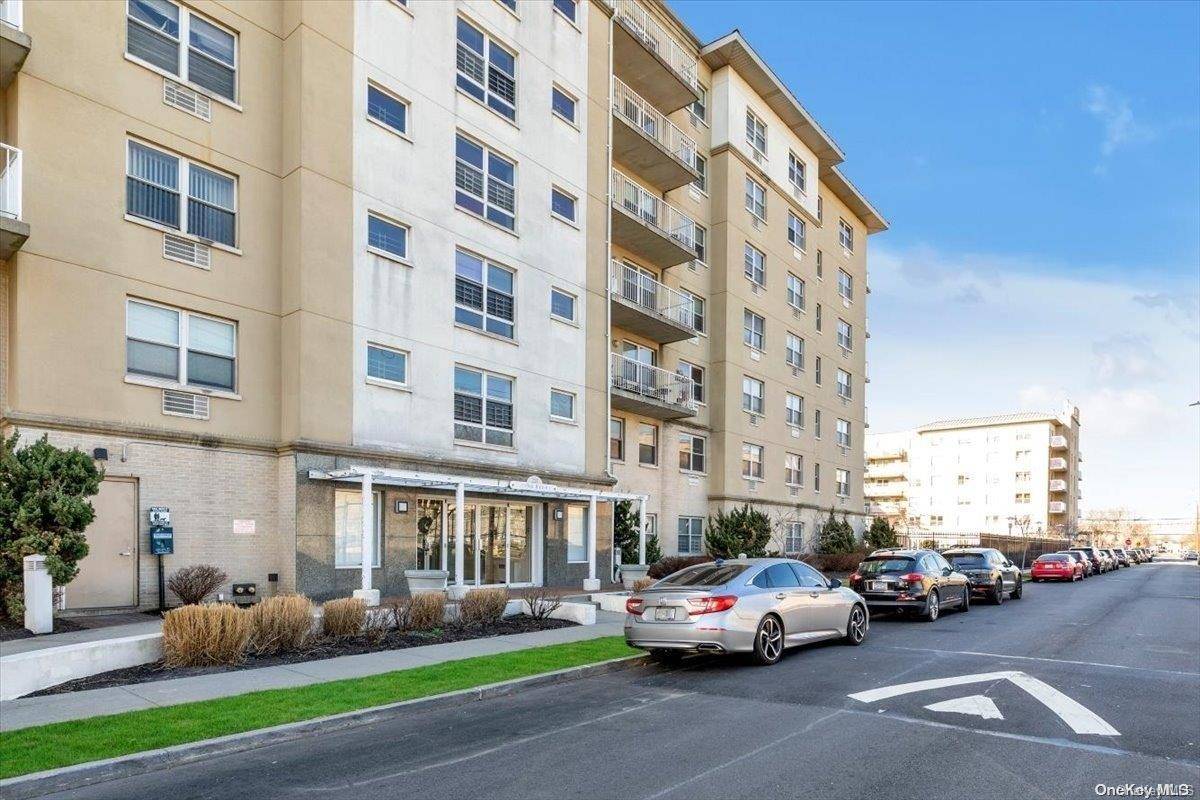 221 Beach 80th ST #6J, Rockaway Beach, NY 11693