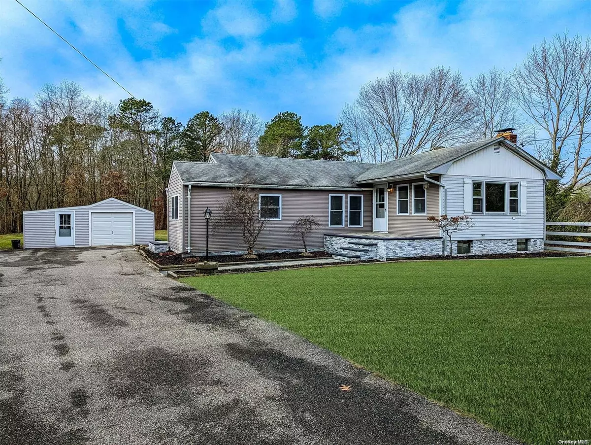 Manorville, NY 11949,43 Schultz RD