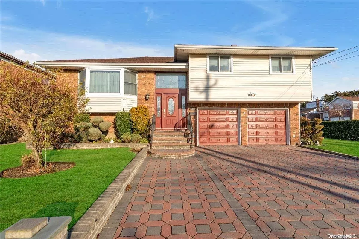 Baldwin, NY 11510,3279 Bertha DR