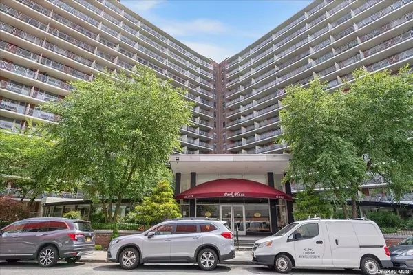 61-25 97th Street #8B, Rego Park, NY 11374