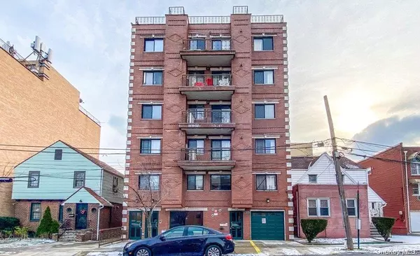 162-10 71st AVE #6B, Fresh Meadows, NY 11365