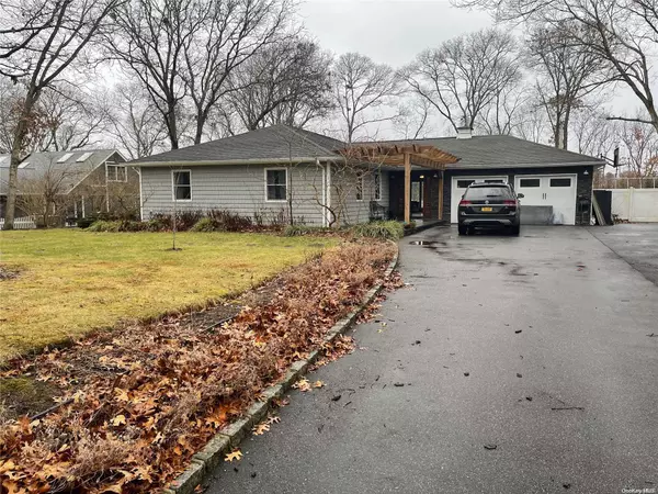 East Moriches, NY 11940,60 Mill Pond LN