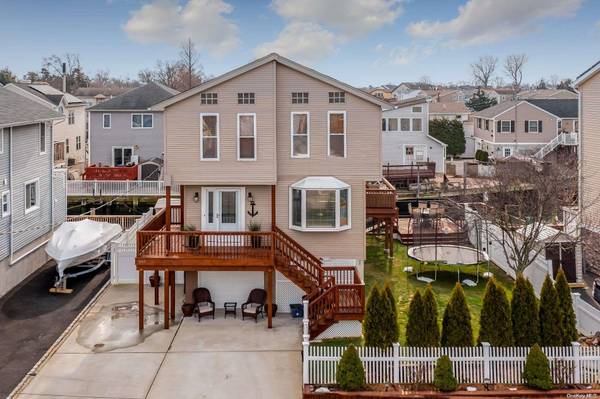 644 Arthur ST, Baldwin, NY 11510