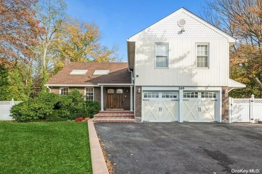 Glen Cove, NY 11542,269 Walnut RD