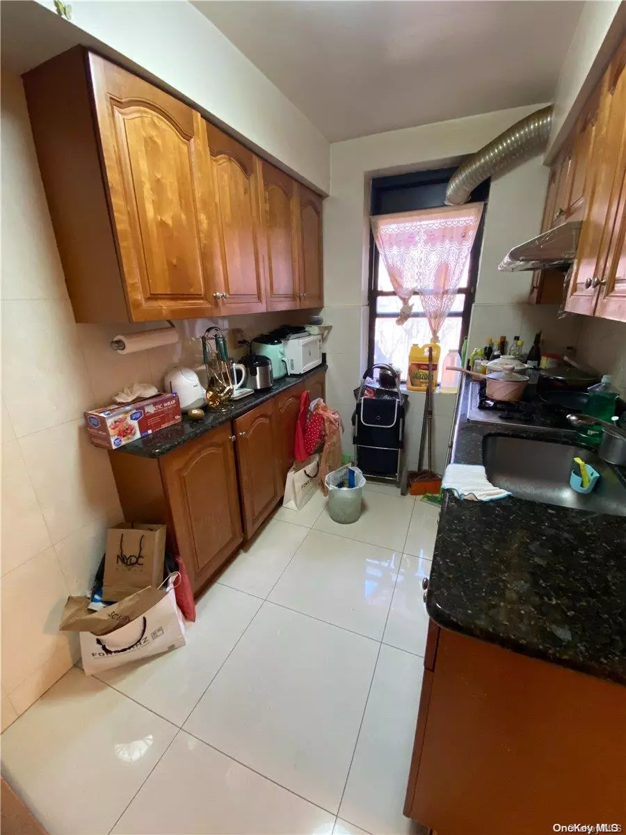 Flushing, NY 11355,4334 Union #3G