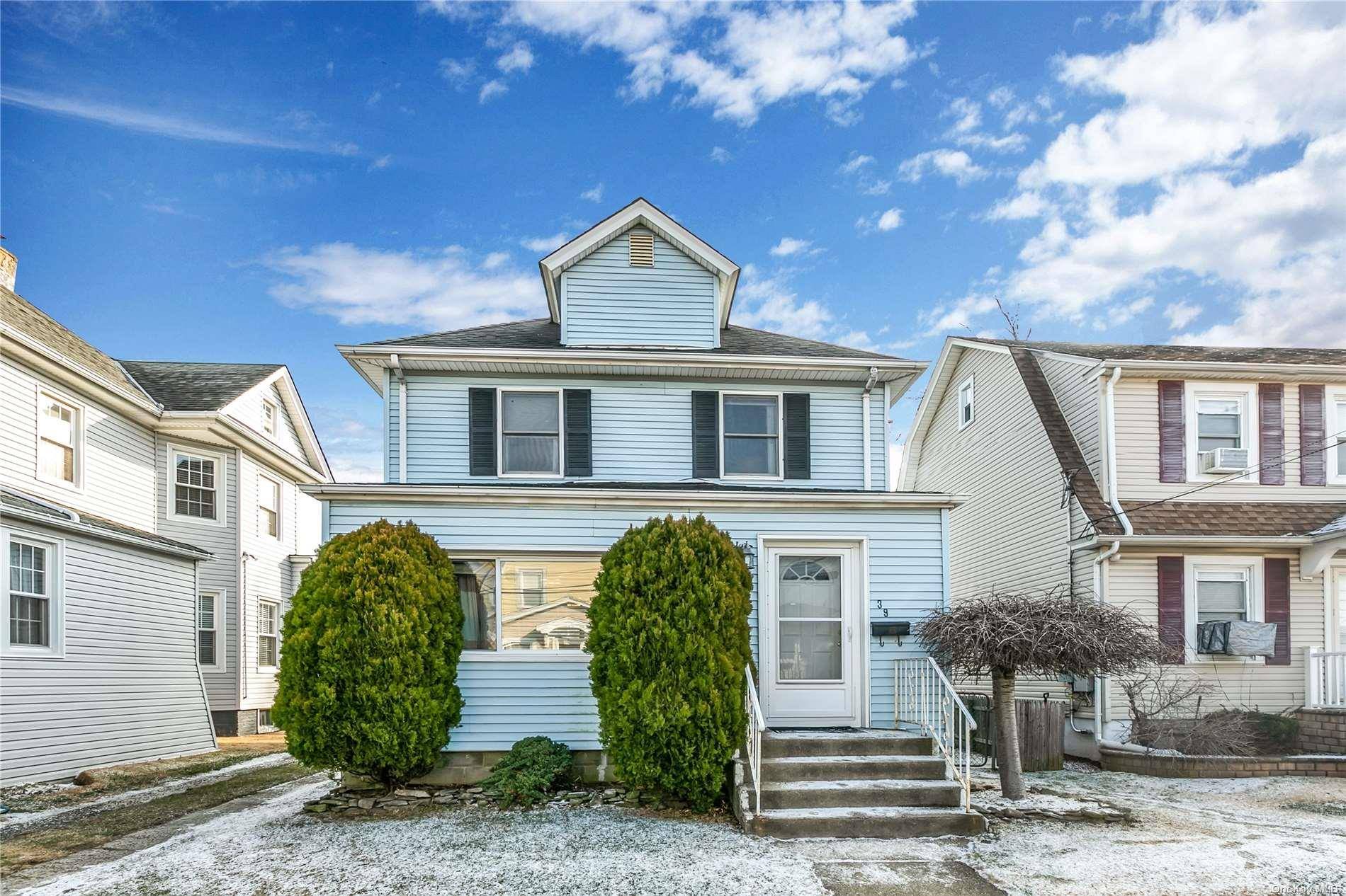39 High ST, Valley Stream, NY 11581