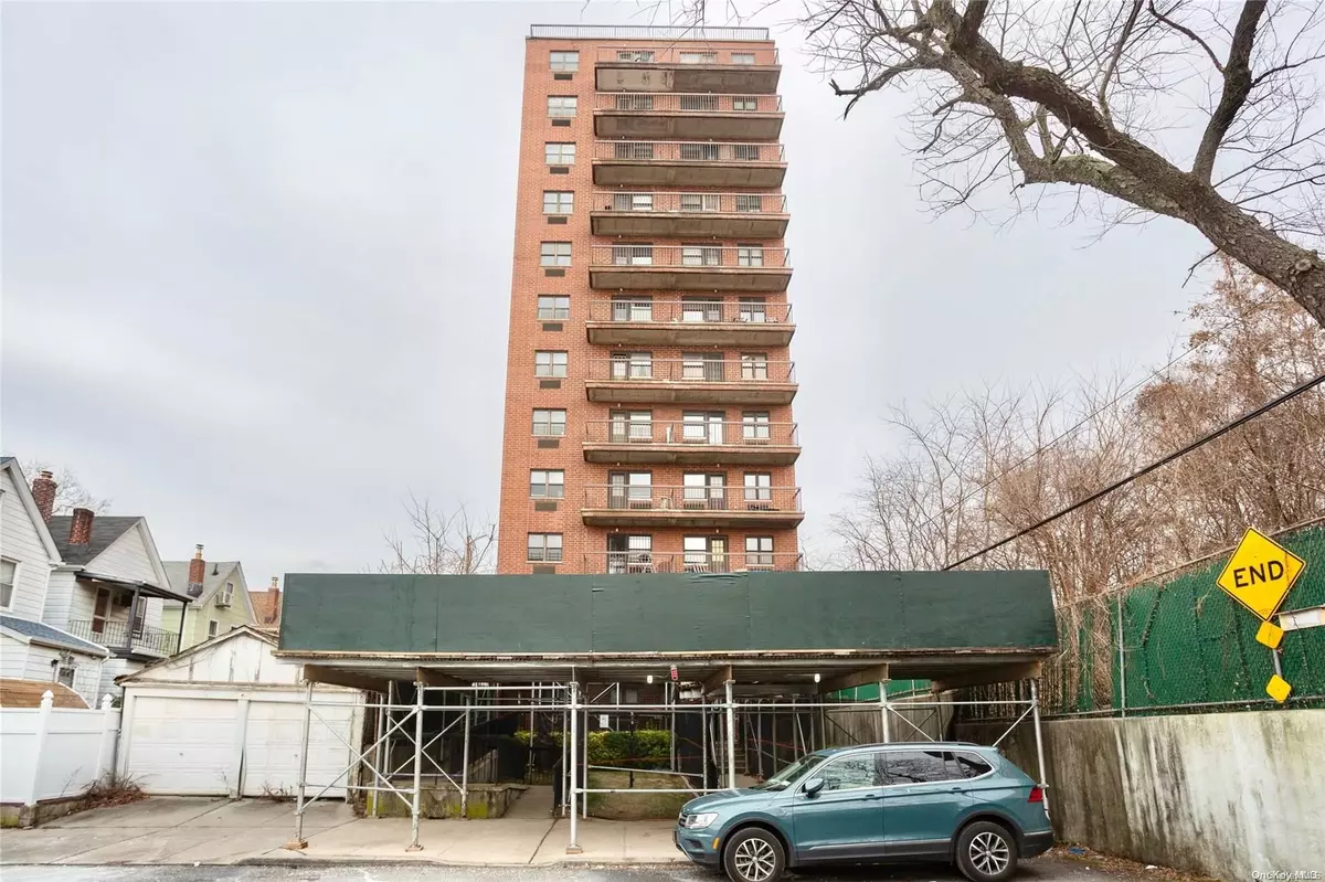 Rego Park, NY 11374,87-30 62nd AVE #201