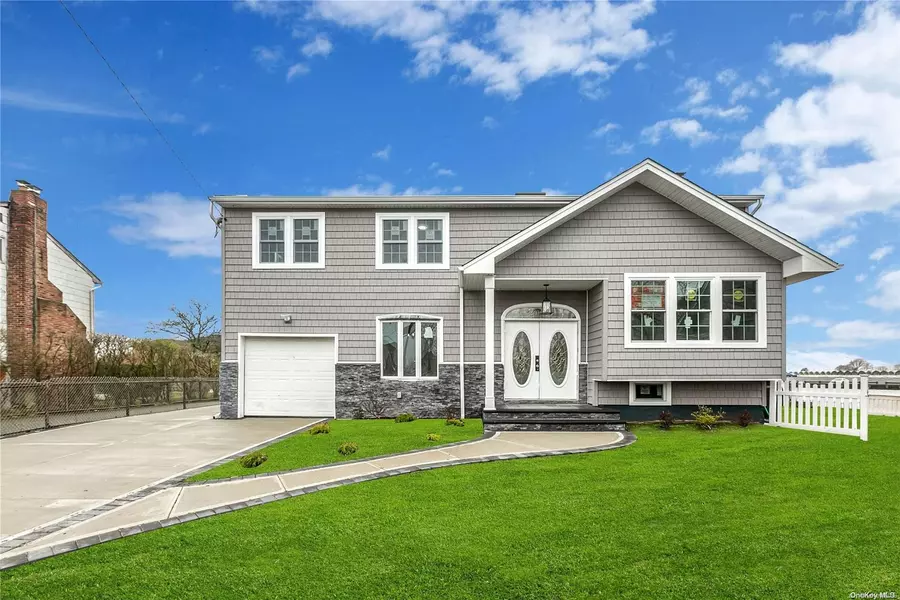 3444 Ocean Harbor DR, Oceanside, NY 11572