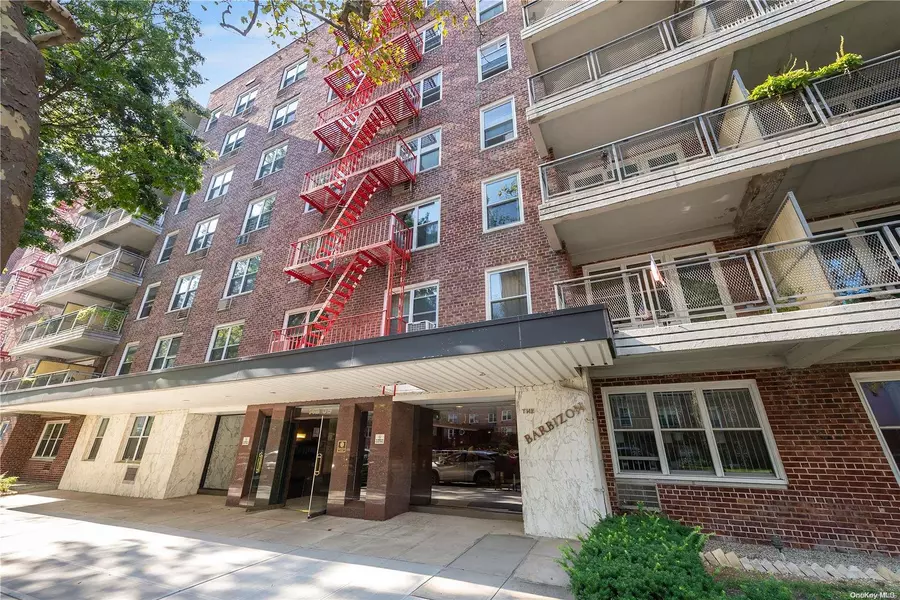 142-05 Roosevelt AVE #628, Flushing, NY 11354