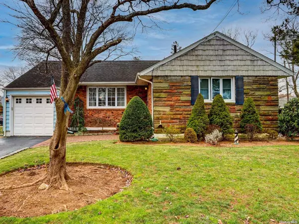 Oceanside, NY 11572,2548 Esther PL